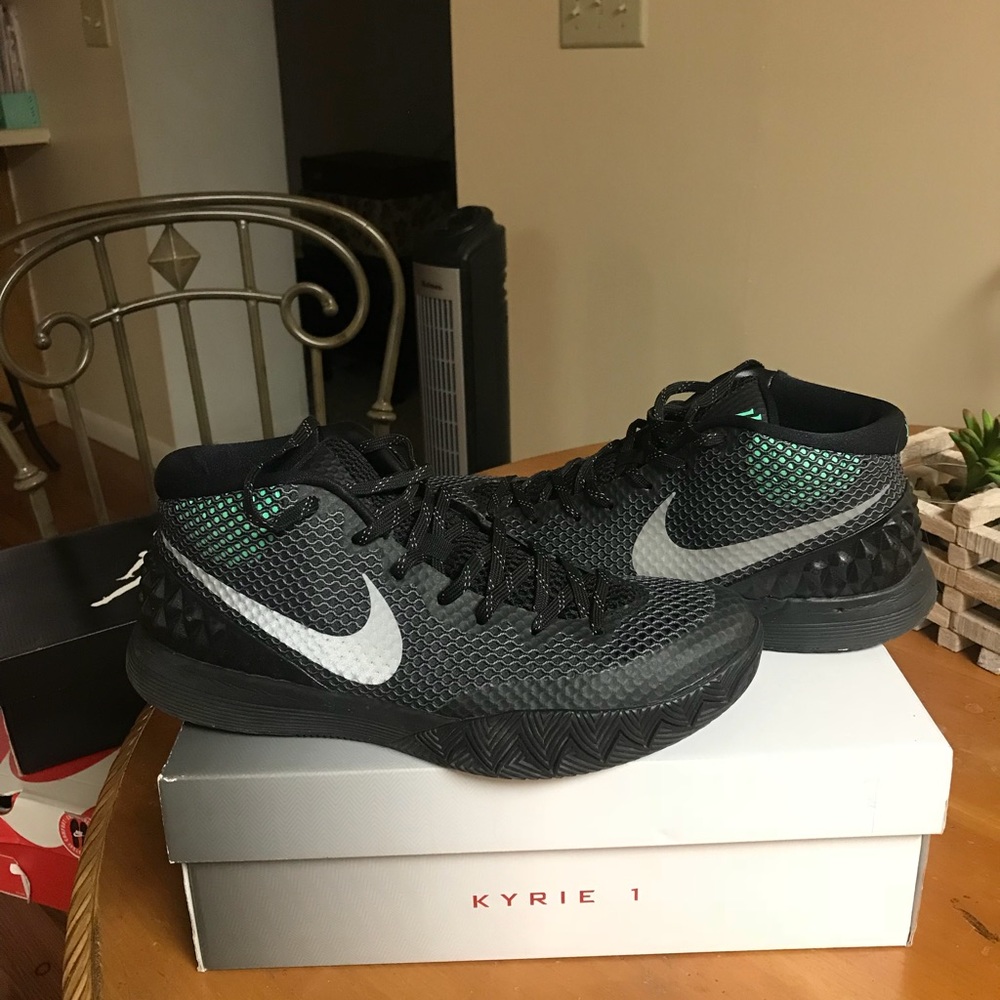 Kyrie 1’s